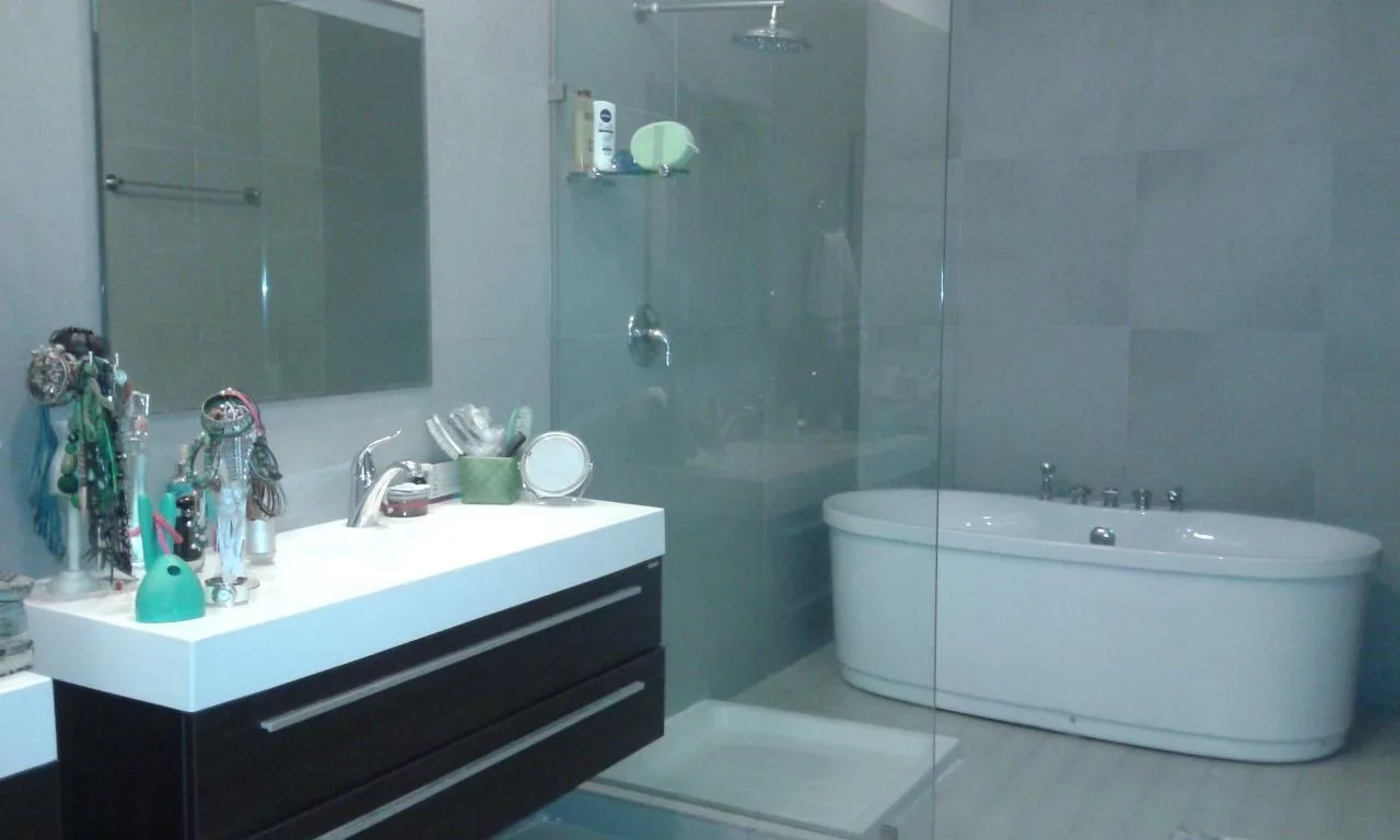 Se alquila apartamento 151m2 en panamÃ¡, av. balboa tlf .rtq — 2