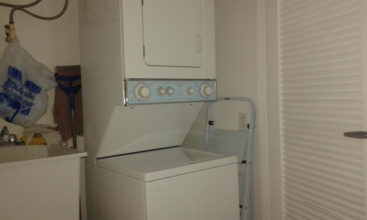 Se alquila apartamento 151m2 en panamÃ¡, av. balboa tlf .rtq