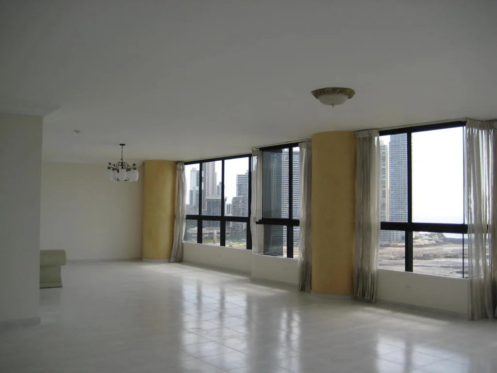 Se alquila apartamento 350m2 en panamÃ¡, av balboa tlf .rtq — 4