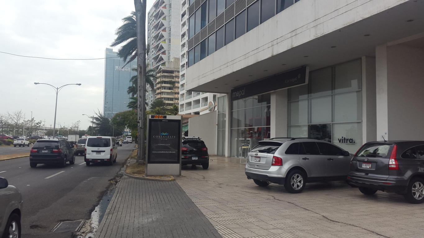 Se alquila local comercial en panamÃ¡, av balboa tlf .rtq