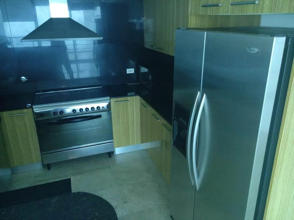 Se alquila apartamento 163m2 en panama, av balboa telf .rtq — 3