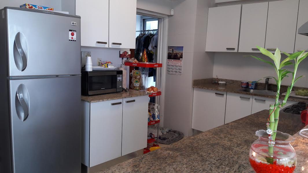 Se alquila apartamento 138m2 en panamÃ¡, av balboa tlf .rtq