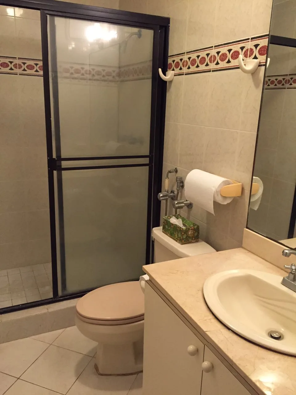 Alquilo apartamento amoblado coral reef 1rec  — 2