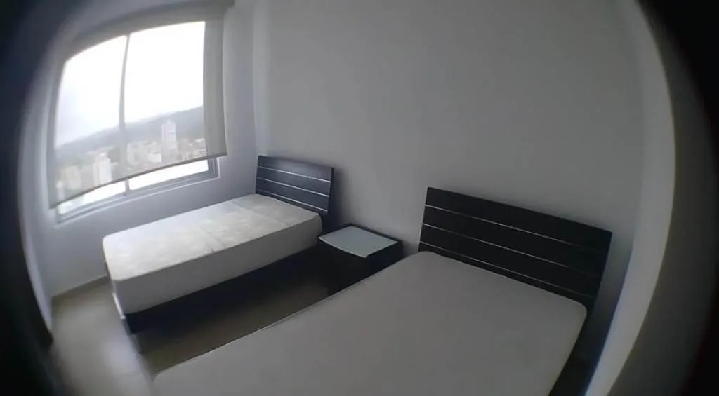 Se alquila apartamento 163m2 en panama ave balboa tlf .rtq — 2