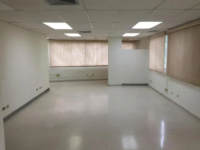 Alquiler de oficina avenida balboa panama 15 1994 ams negociandotuinmueble — 3