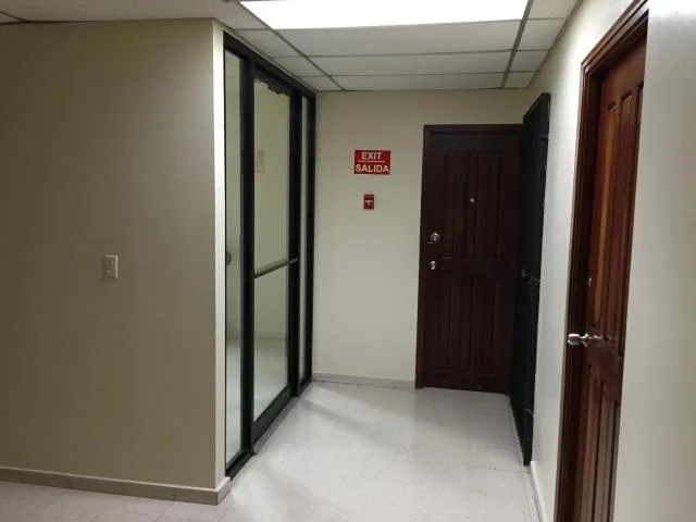 Alquiler de oficina avenida balboa panama 15 1994 ams negociandotuinmueble — 4