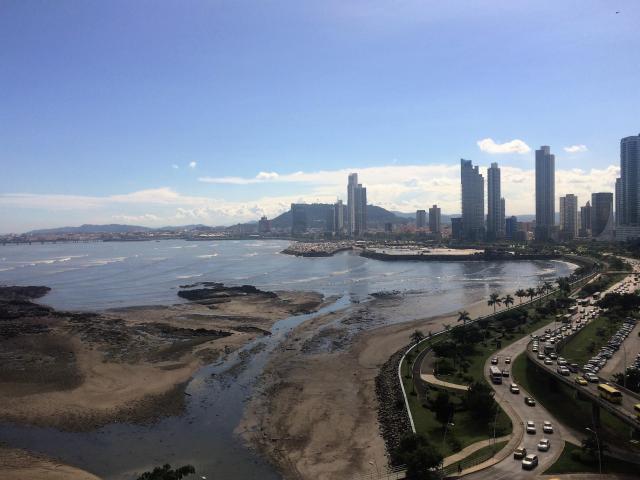 Alquiler acogedor apartamento en avenida balboa 