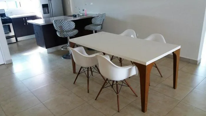 Bello apartamento en la av. balboa, 16-3880 nbh — 3