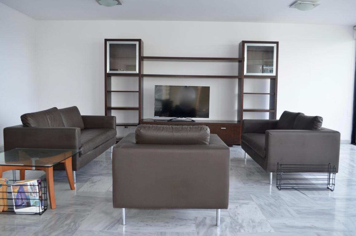 Se alquila apartamento 280m2 en panamÃ¡, av balboa tlf .rtq