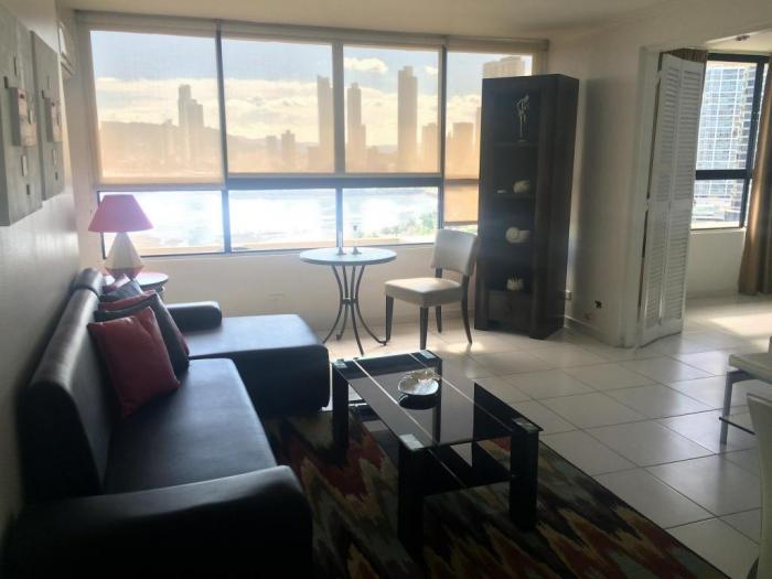 Comodo apartamento en alquiler en av balboa, 16-4050 nbh
