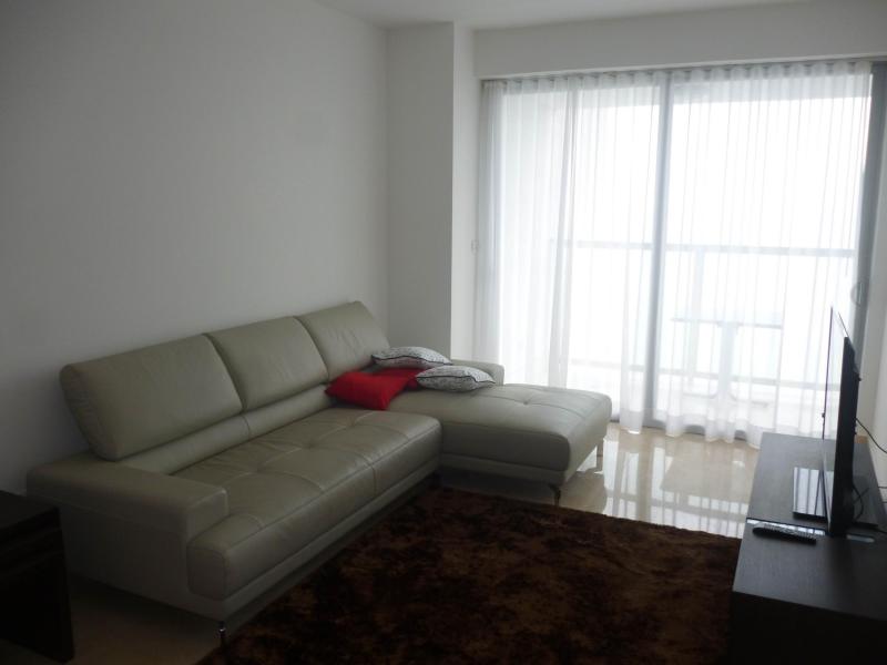 Alquilo apartamento en ave. balboa 16-3174mh