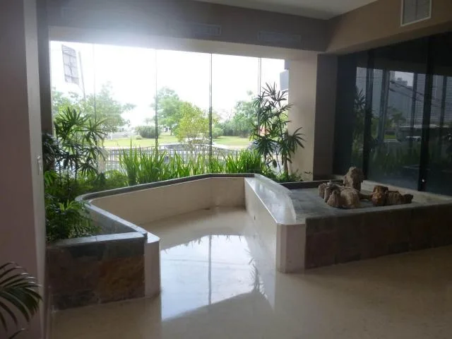 Alquilo en deslumbrante apartamento en avenida balboa 16-2864mh — 4