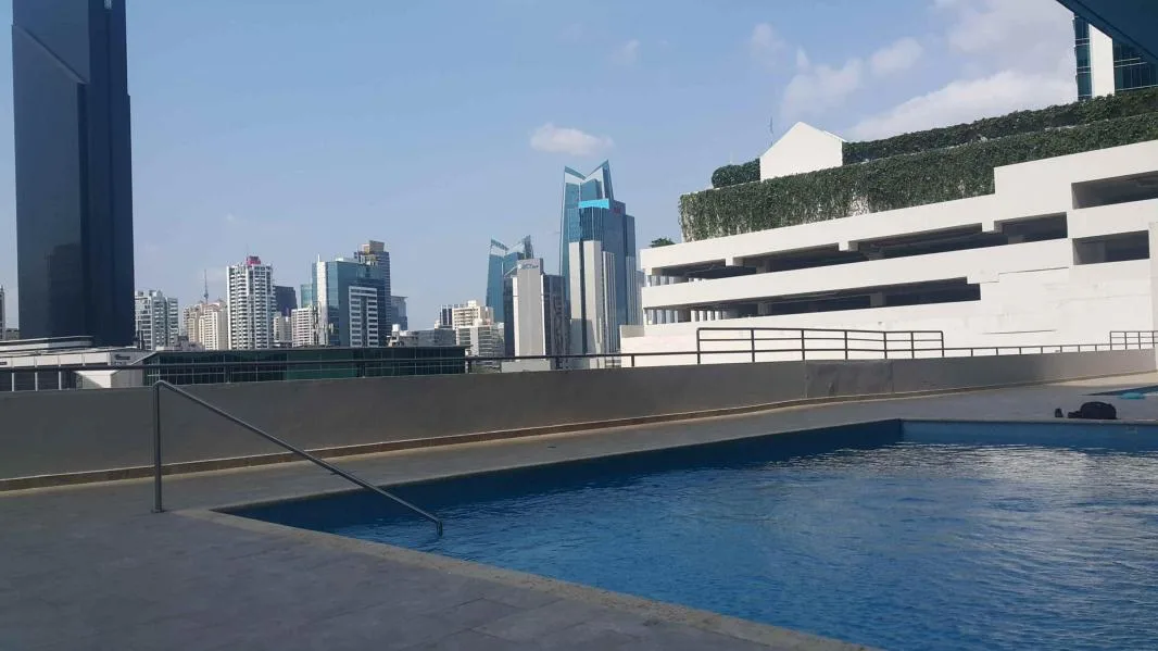 Alquilo en deslumbrante apartamento en avenida balboa 16-2864mh — 5