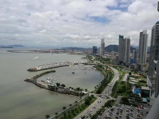 Apartamento en alquiler - ave balboa. cod. 16-4152 jdl — 2