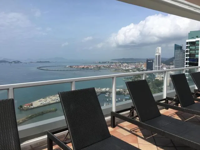 Espectacular apartamento amoblado en avenida balboa. lr 16-3605. — 5