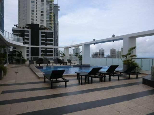 Elegante apartamento amoblado en avenida balboa. lr 16-3204.