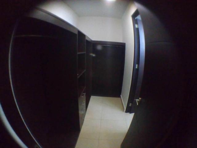 Excelente apartamento con linea blanca en avenida balboa. lr 16-2734.
