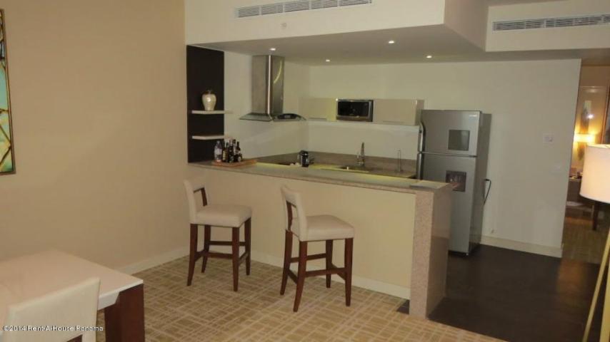 Espectaculares apartamentos amoblados en avenida balboa. lr 14-1230.
