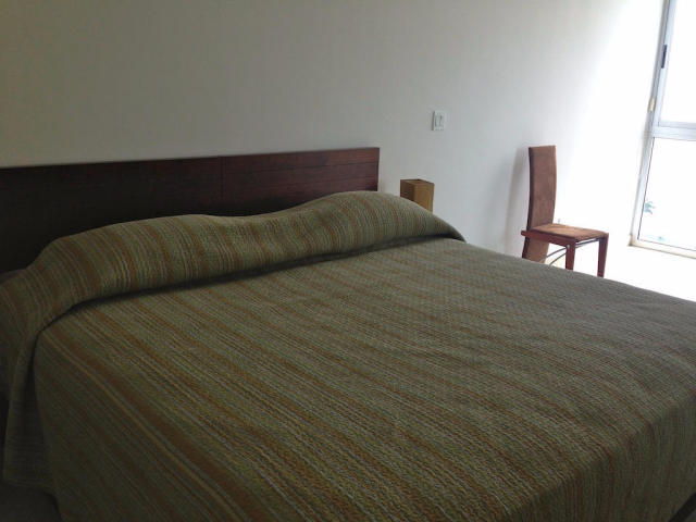 To rent exclusive apartment in av. balboa