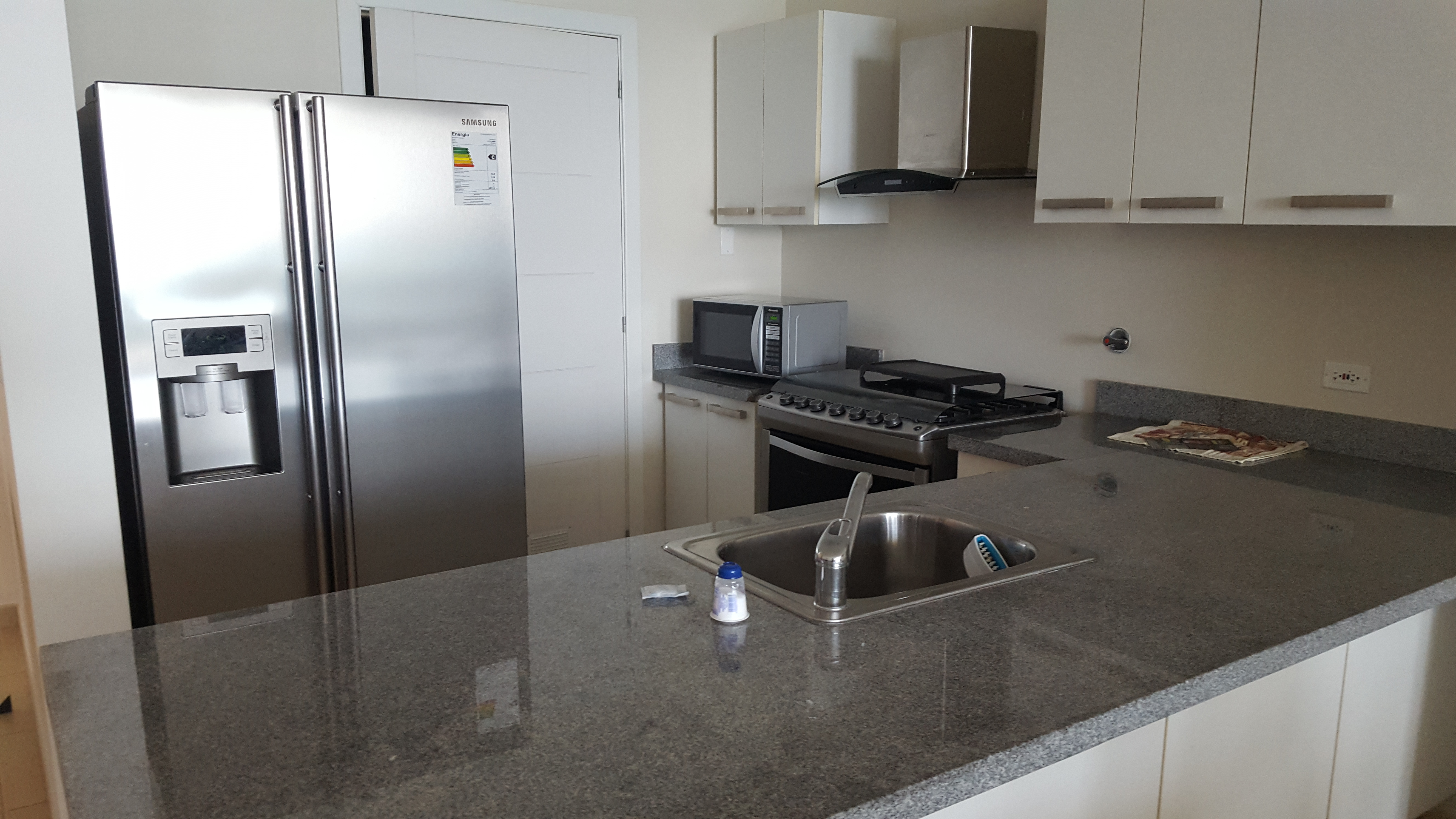 Alquilo apt en waters ave. balboa