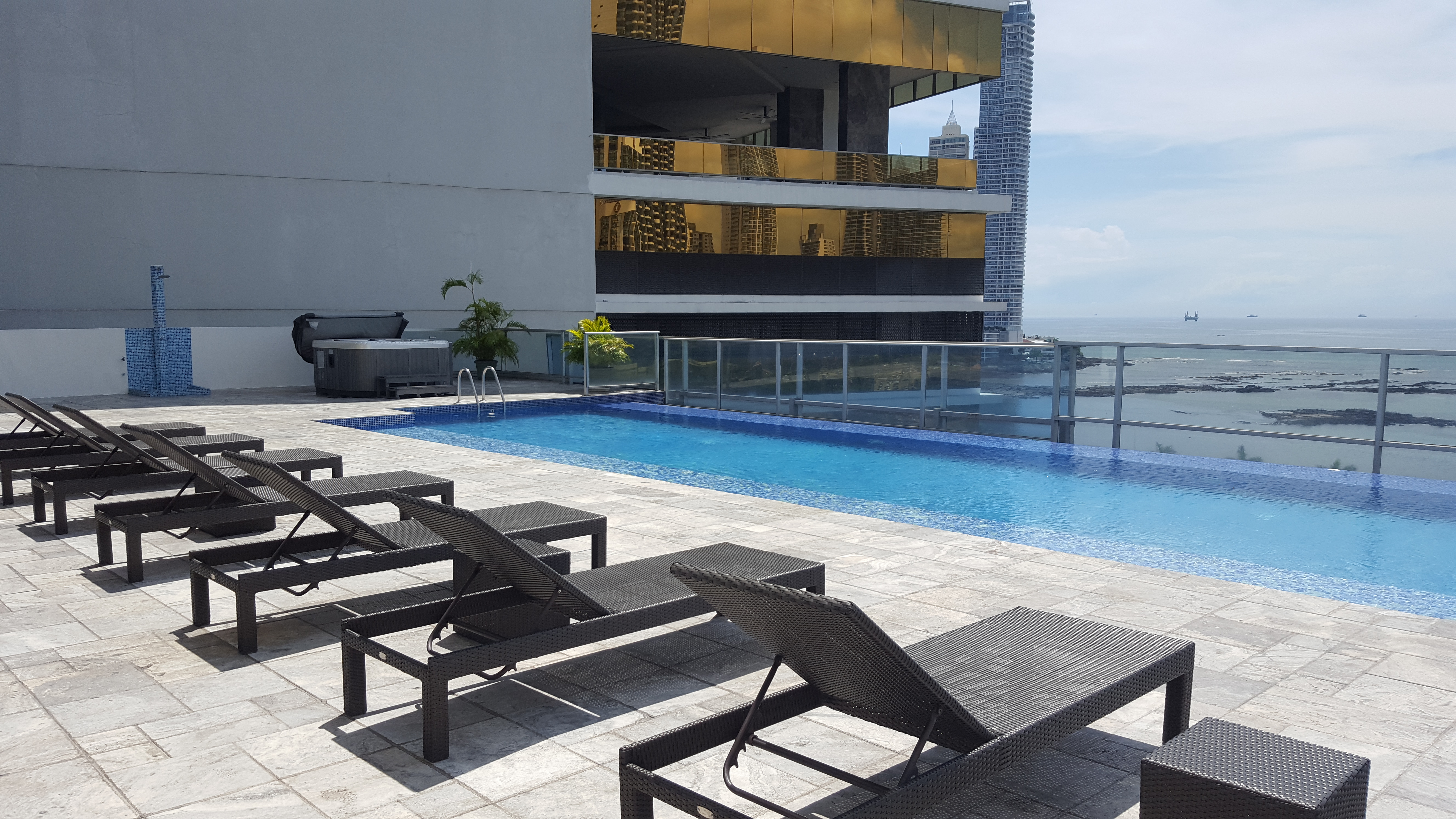 Alquilo apt en waters ave. balboa