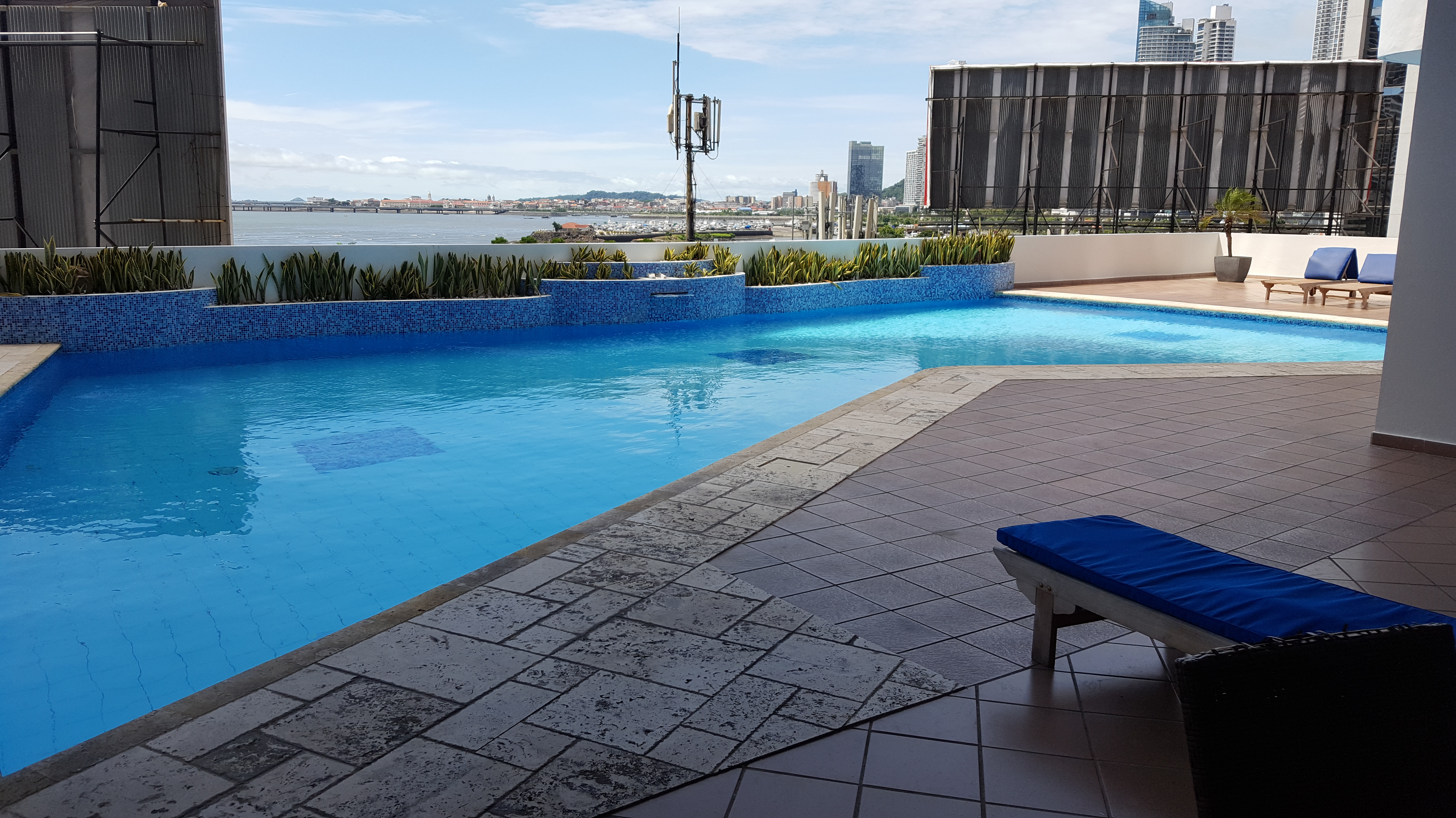 Alquilo apt en avenida balboa amoblado