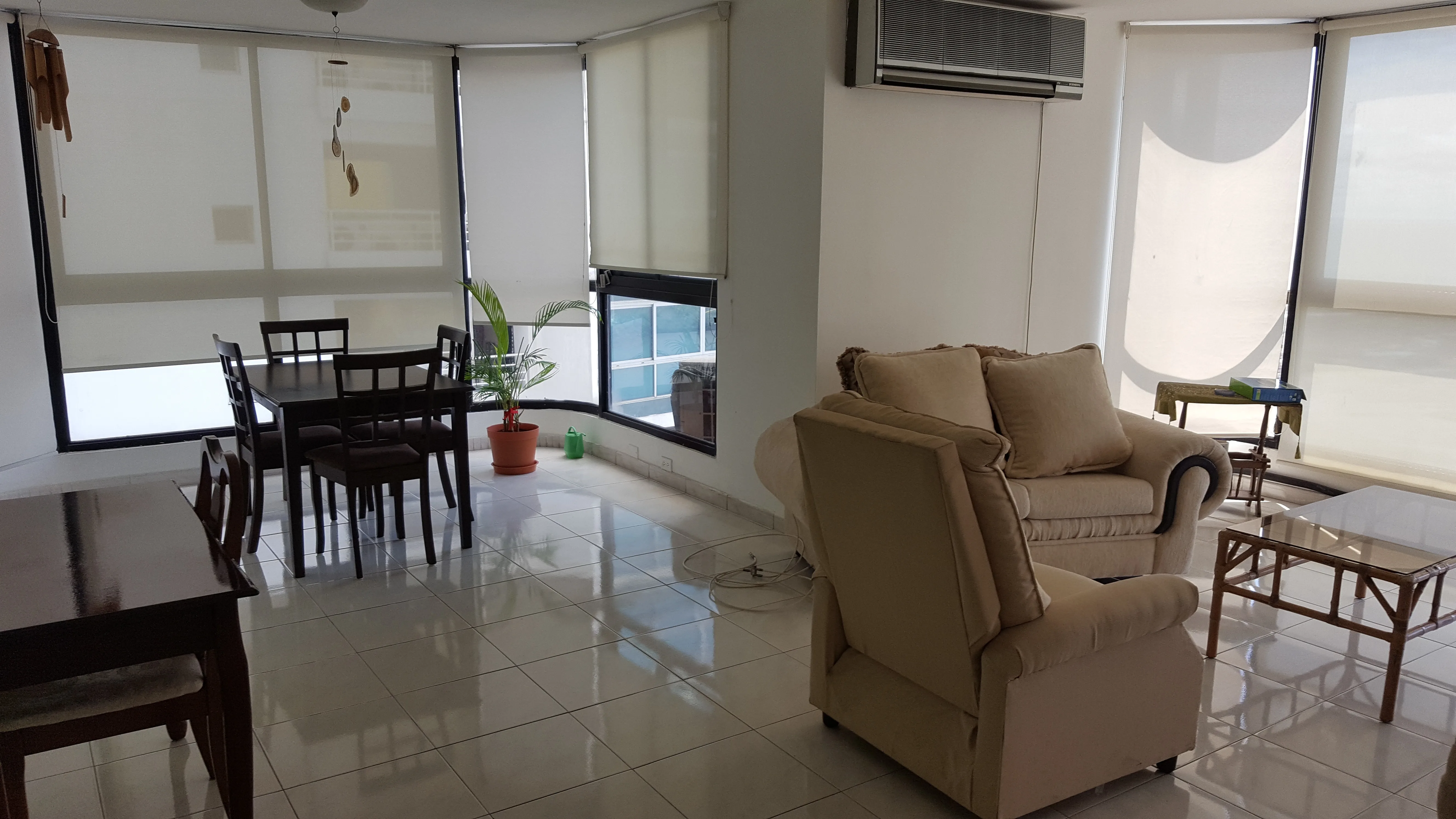 Alquilo apt en avenida balboa amoblado — 3
