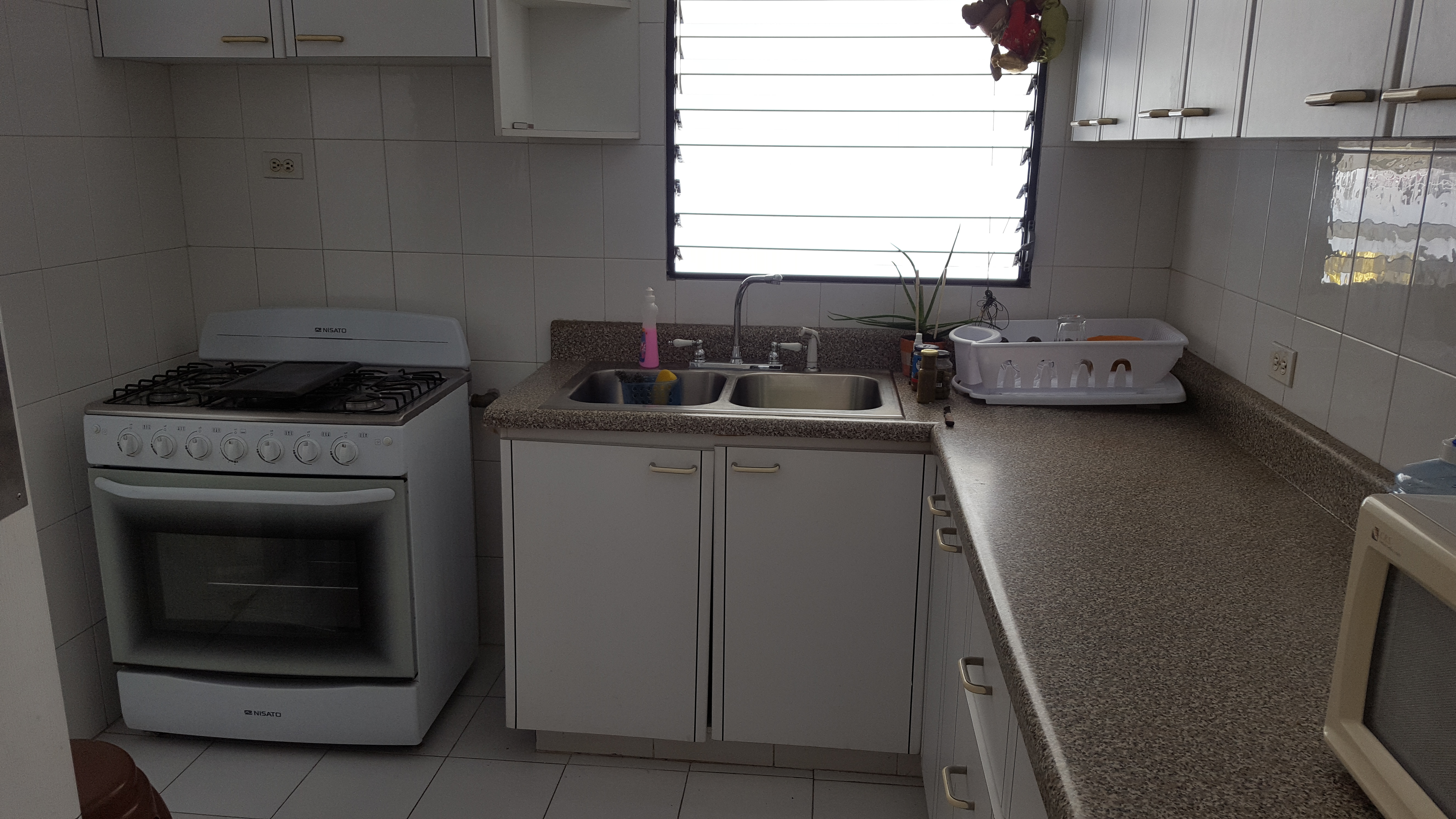 Alquilo apt en avenida balboa amoblado