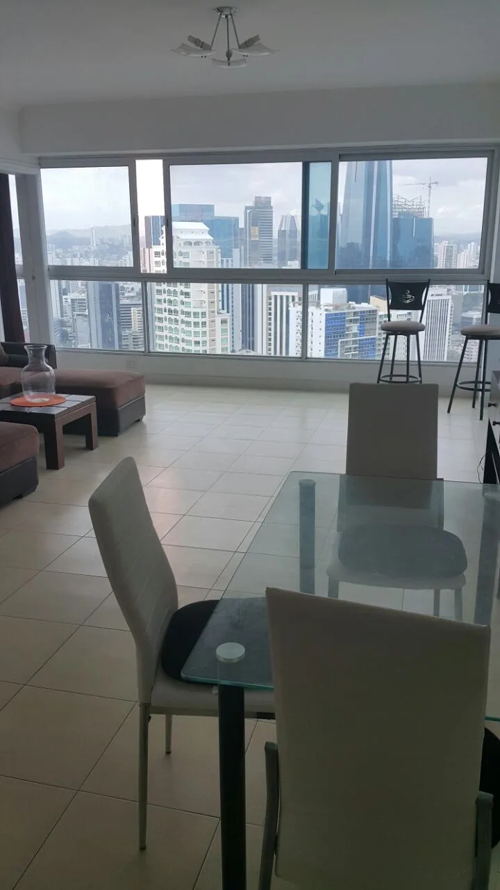Se vende apartamento amoblado frente al mar — 3