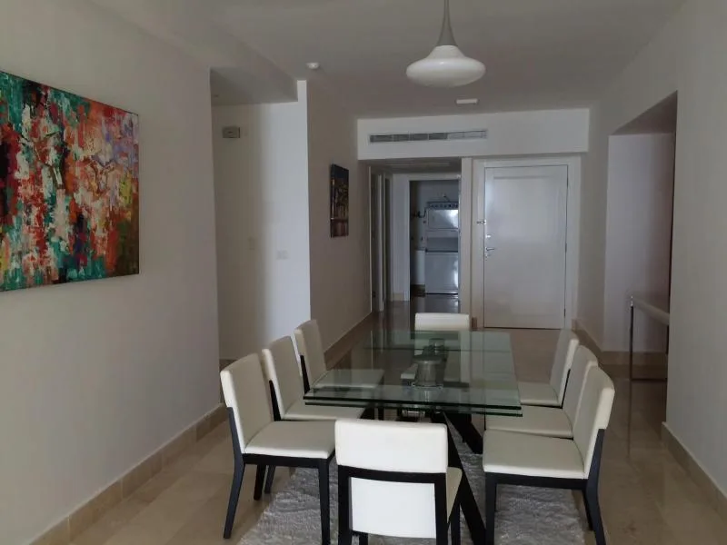 Apartamento en alquiler 168m2 panama, avenida balboa.rtq — 2