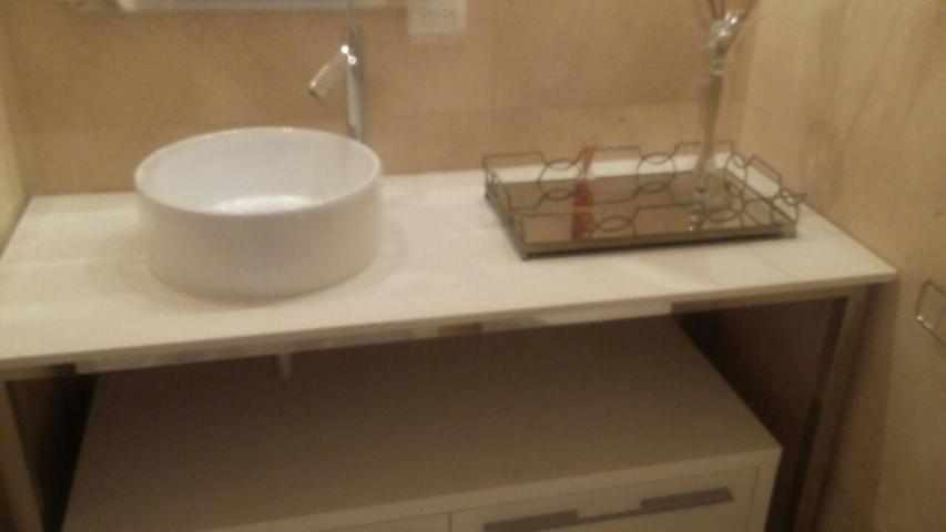 En alquiler bellisimo apartamento en av. balboa