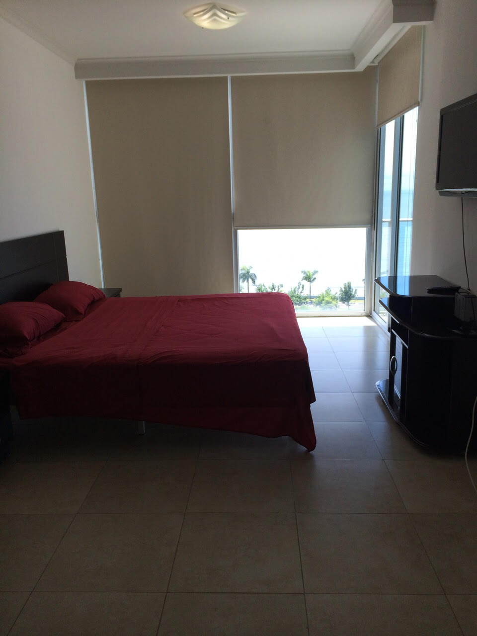 Se alquila apartamento en av. balboa