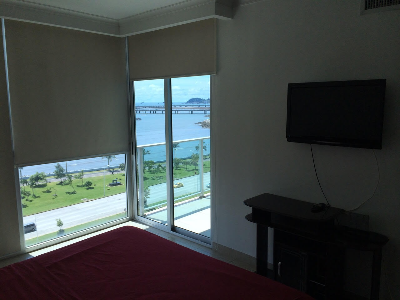 Se alquila apartamento en av. balboa