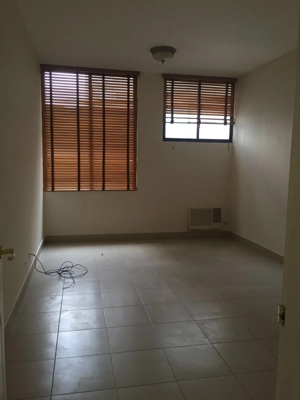Avenida balboa alquilo apartamento — 4