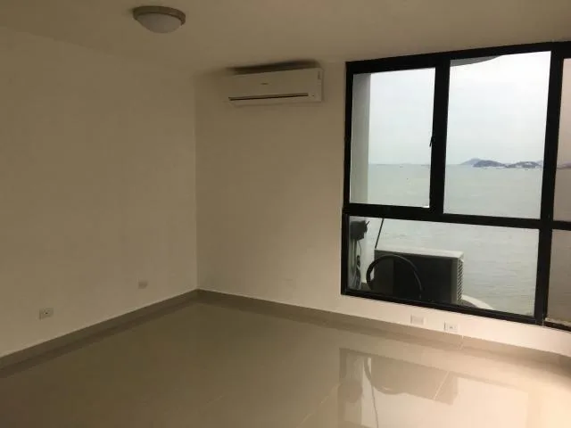Alquiler apartamento remodelado con vista al mar 16-2909 — 5