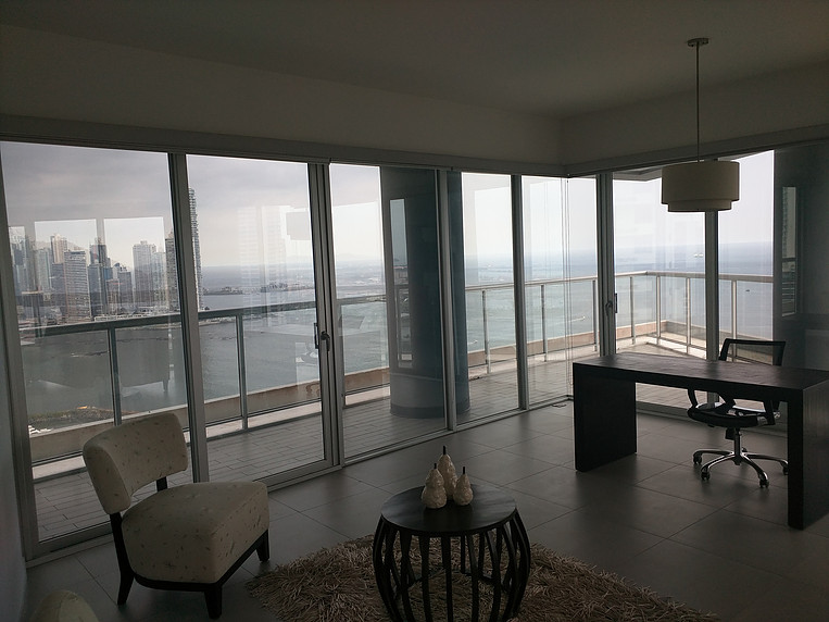 Alquiler o venta en ph yacht club avenida balboa 218mts2