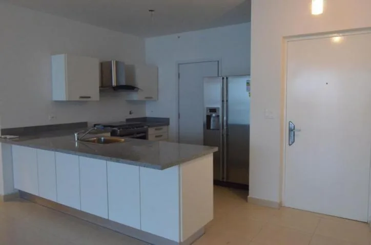 Hermoso apartamento en av. balboa   vl  16-4621 — 3