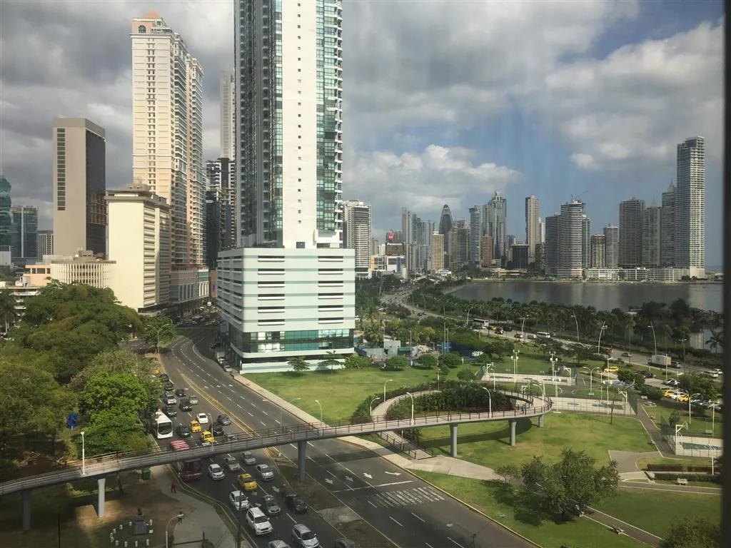 Oficina en alquiler en la torre bac  (id 10604) — 5