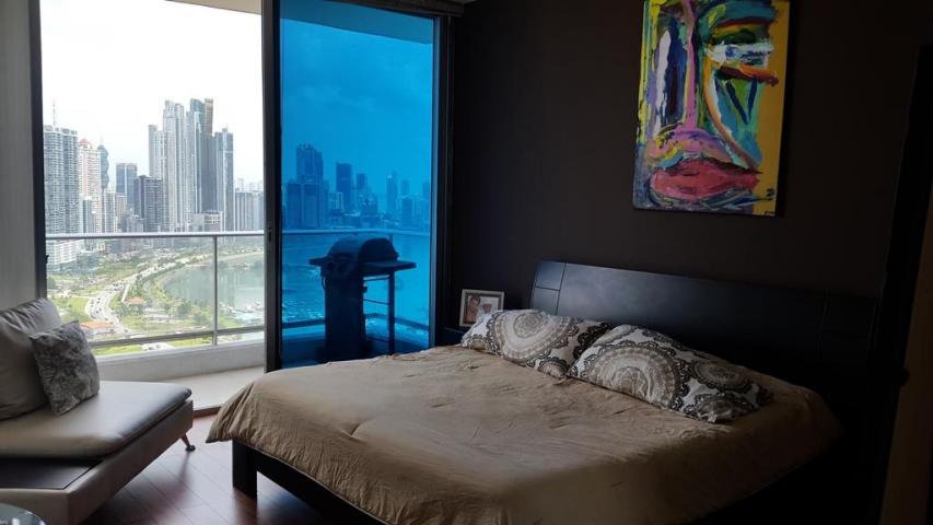  apartment in avenida balboa