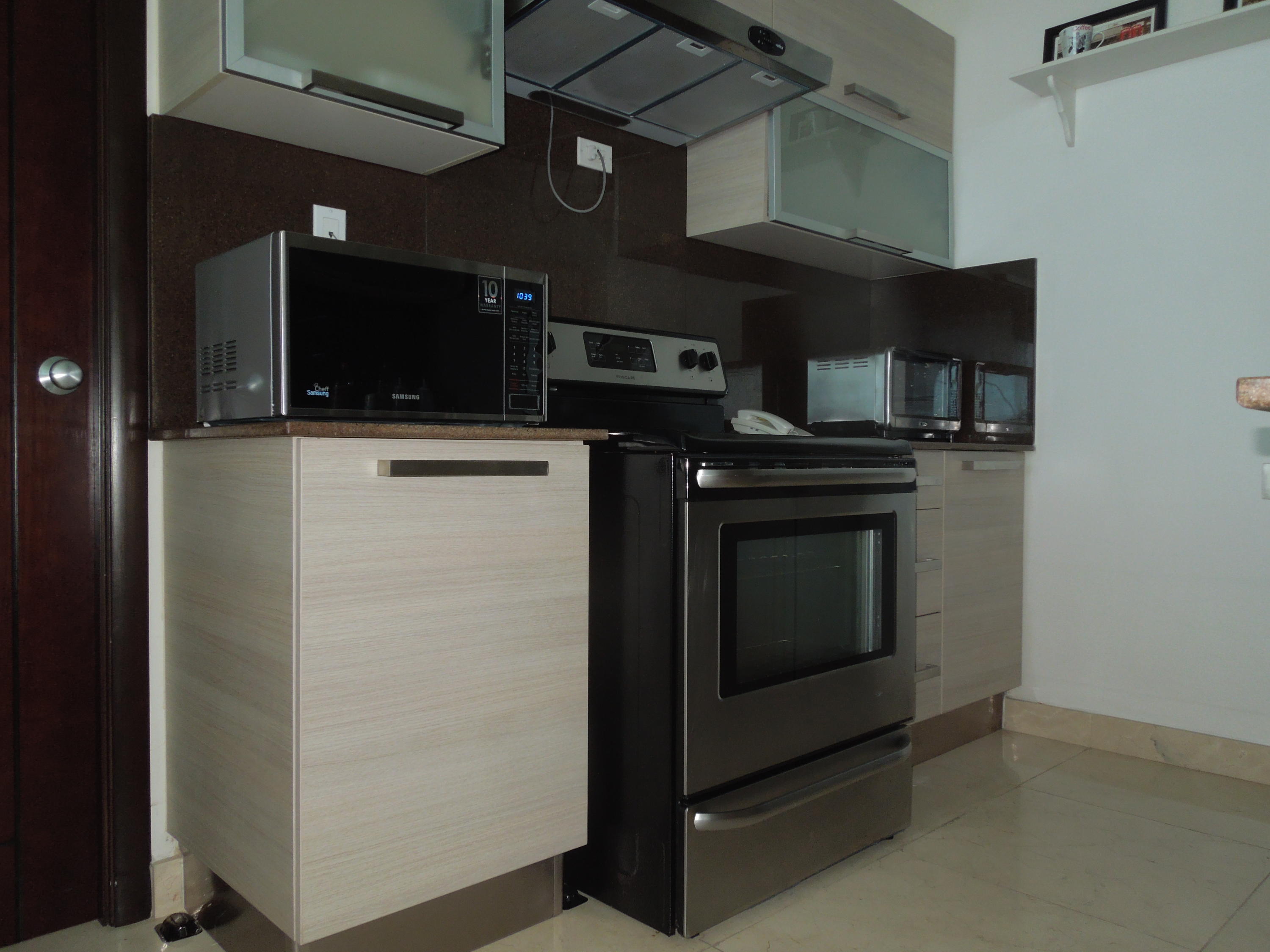 Alquilo apartamento amoblado, vista al mar, avenida balboa 