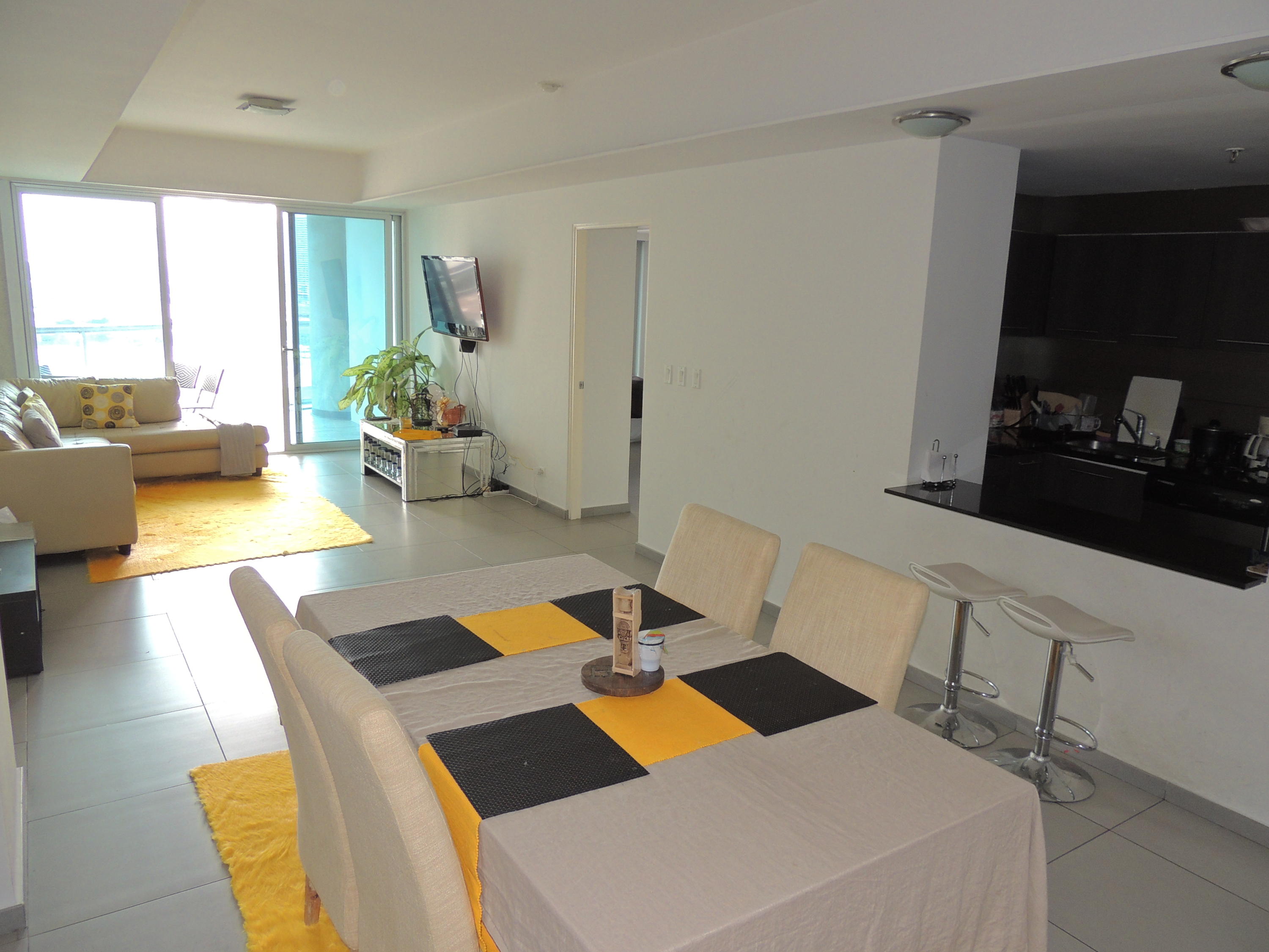Alquilo hermoso y lujoso apartamento avenida balboa 