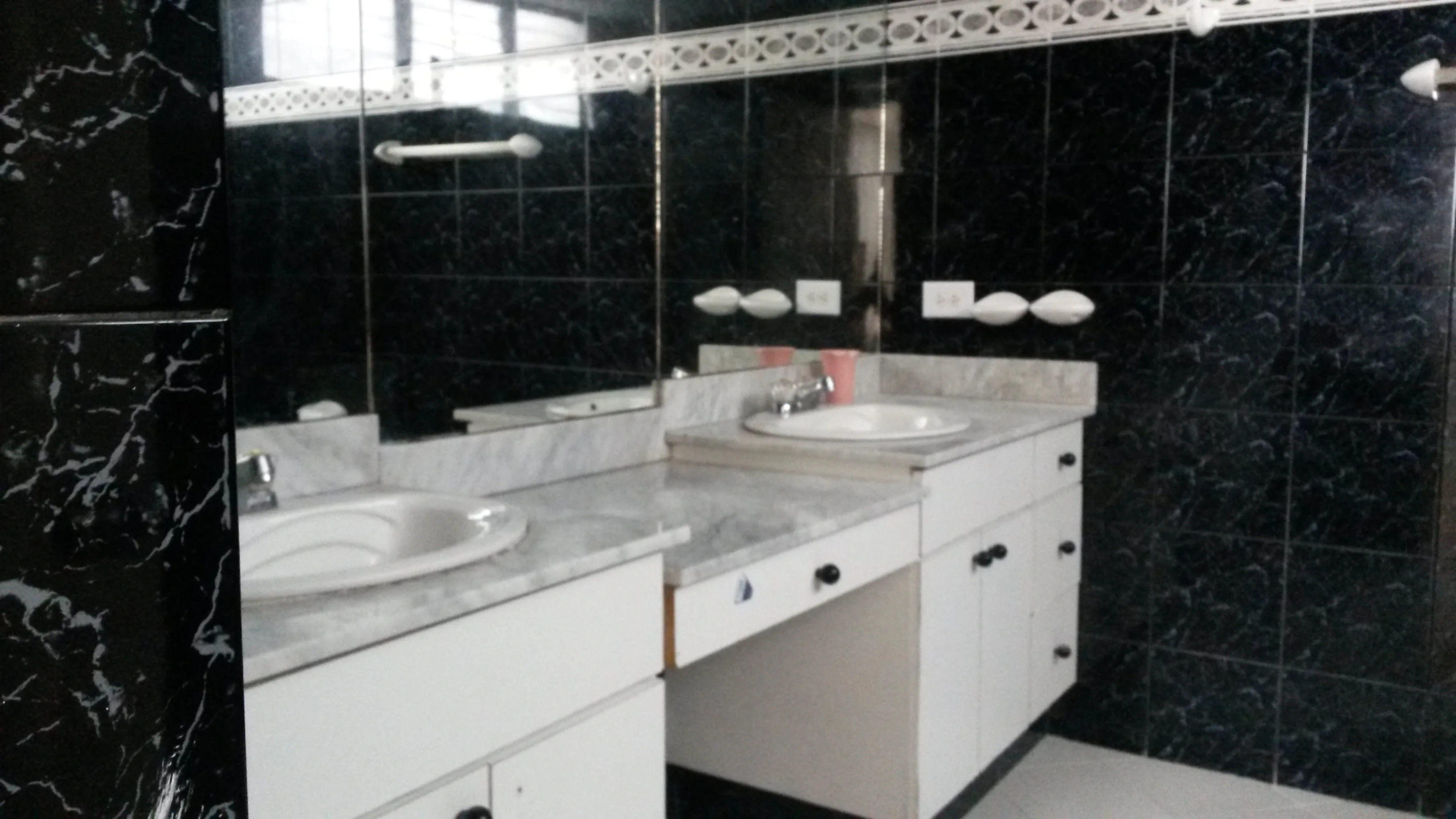 Vendo apartamento en la ave. balboa  — 3