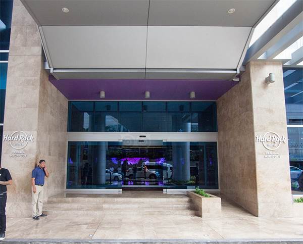 Se vende espectacular apto tipo estudio en el hotel hard rock. #16-5002mer