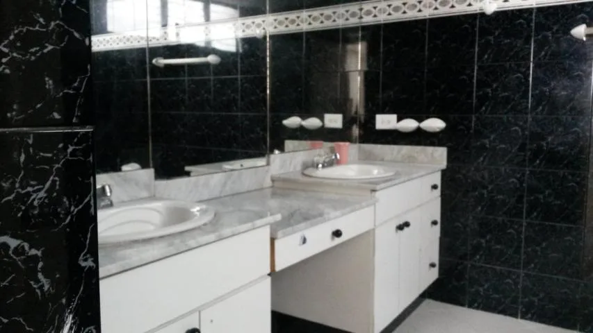 Amplio apartamento en avenida balboa  vl 16-4994 (667.63711)
