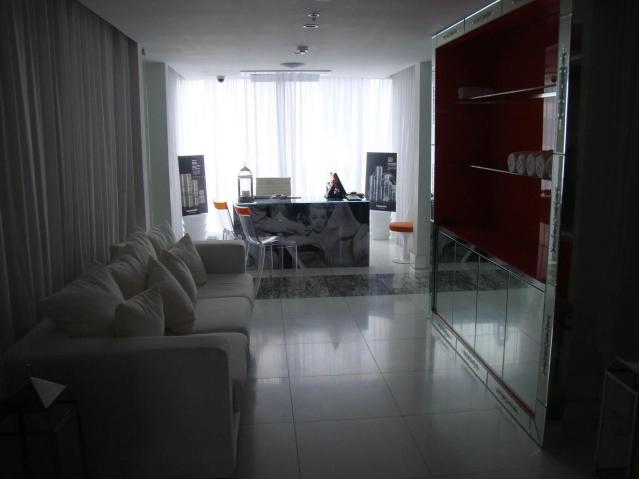 Apartamento amoblado en la av balboa.
