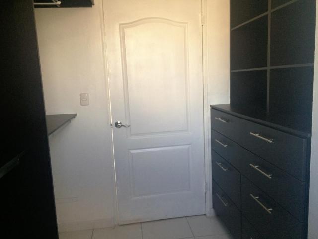 Apartamento amoblado en la av balboa.