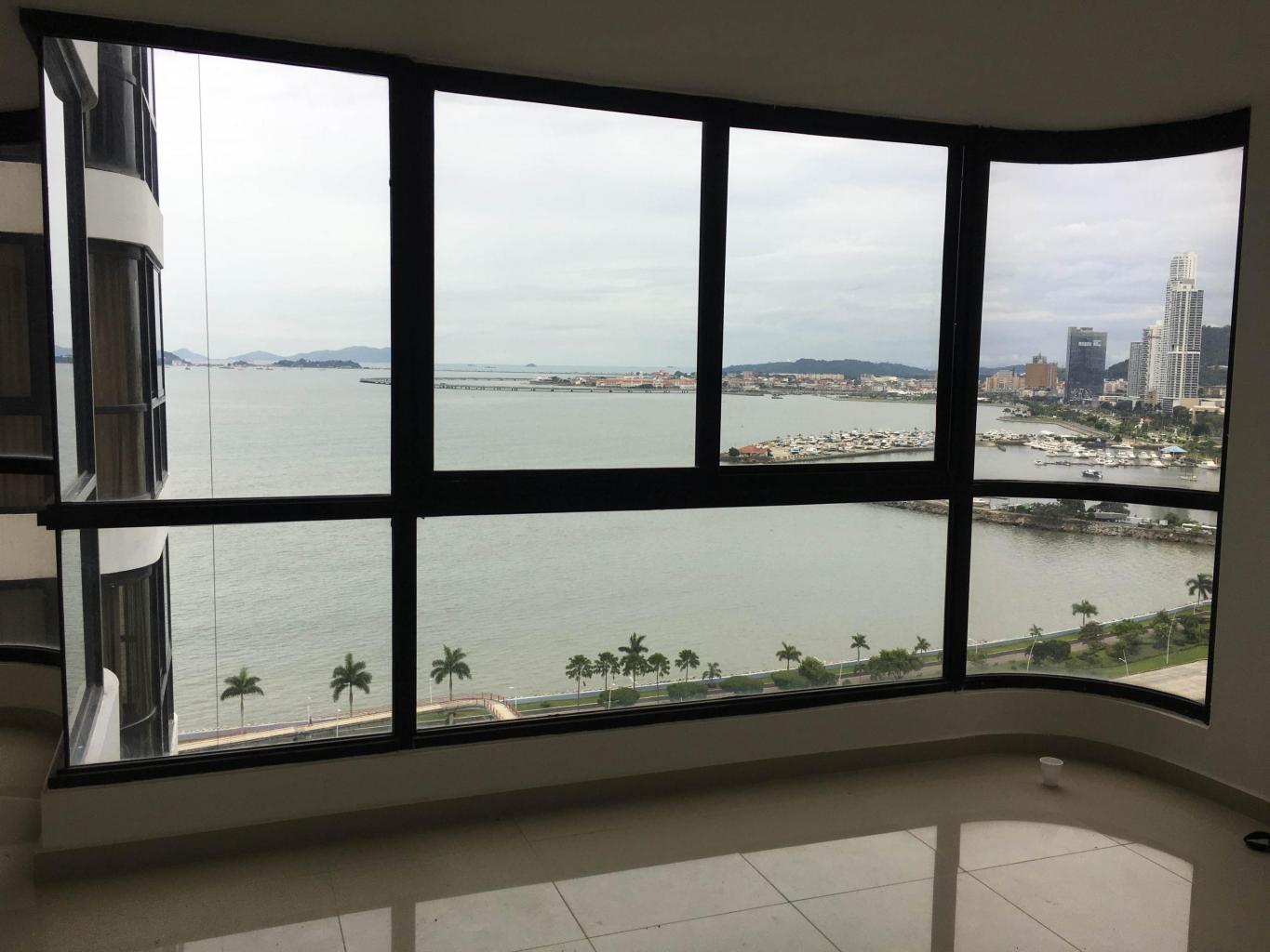 Alquiler en avenida balboa panama 16-2909 ch