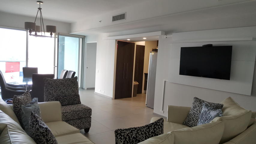 Amplio apartamento en avenida balboa  vl 16-4644 (667.63711)