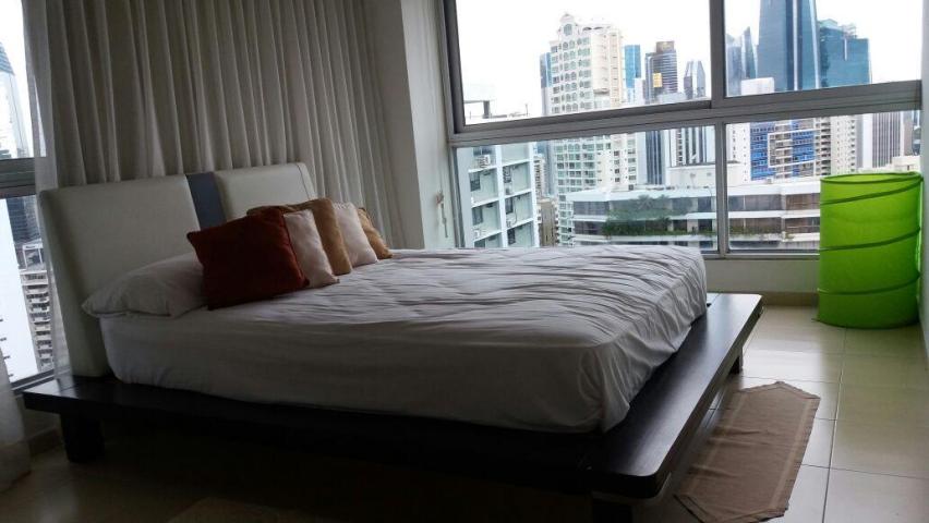 Alquilo apartamento amoblado grand bay 128 mts av balboa yh