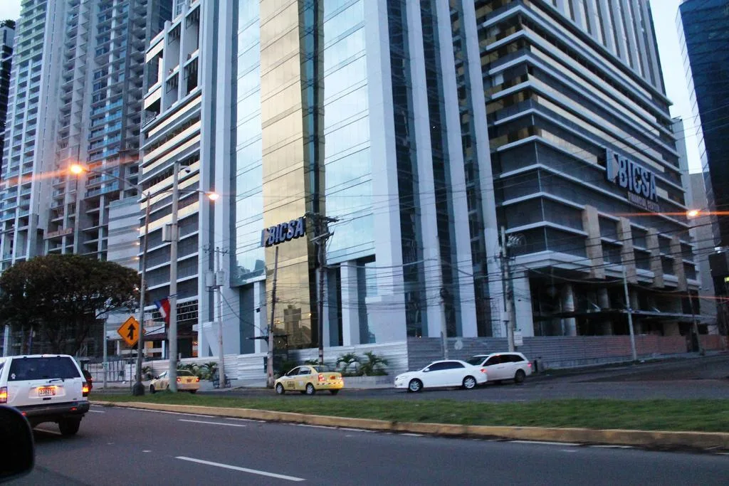 Alquiler de oficina en balboa panama mls152664azs — 3